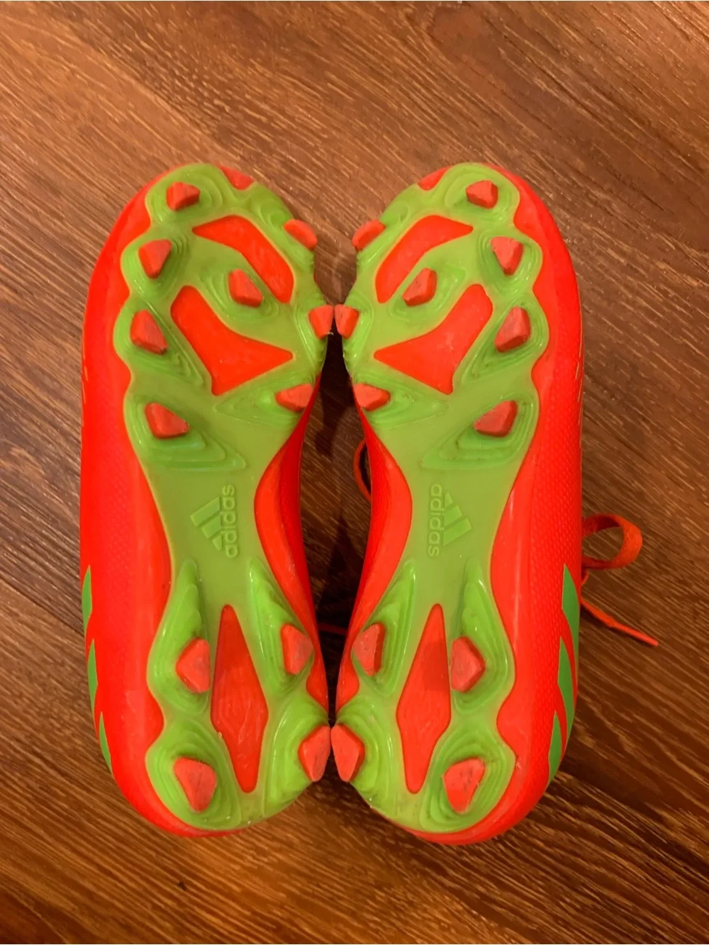 ADIDAS Predator Edge.4 Flexible Ground Soccer Cleats Kids Size 1 Neon Orange